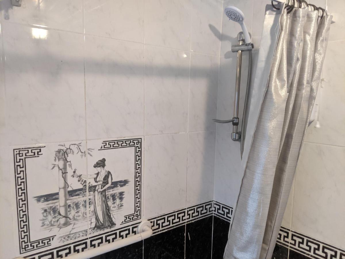 Whitby House Retreat Sleeps 12 Appartamento Sleights Esterno foto